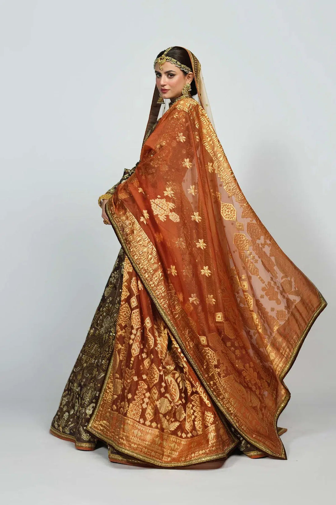 Fahad Hussayn | National Sport Casbah | Jaago - by - Libasekhas UK - Registered Vendor of : Fahad Hussayn - 100% Original Designer Dresss