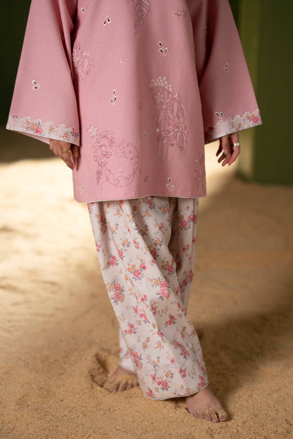 Saira Rizwan | Joolie Co ords | JOOLIE PINK - JBP25-08 - by Libasekhas UK - Registered Vendor of : Saira Rizwan - 100% Original Designer Dress