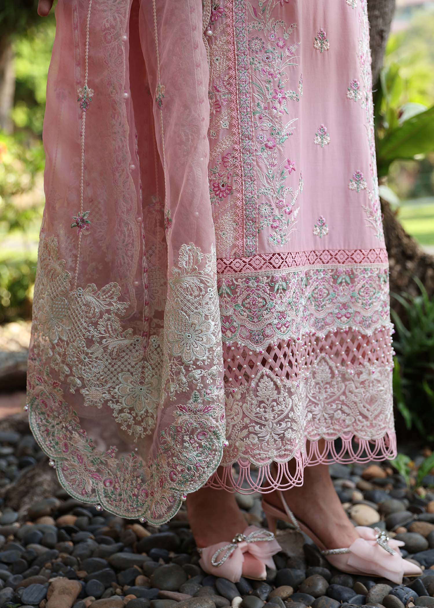 Kanwal Malik | Sareen Luxury Lawn 24 | Misty - by - Libasekhas UK - Registered Vendor of : Kanwal Malik - 100% Original Designer Dresss