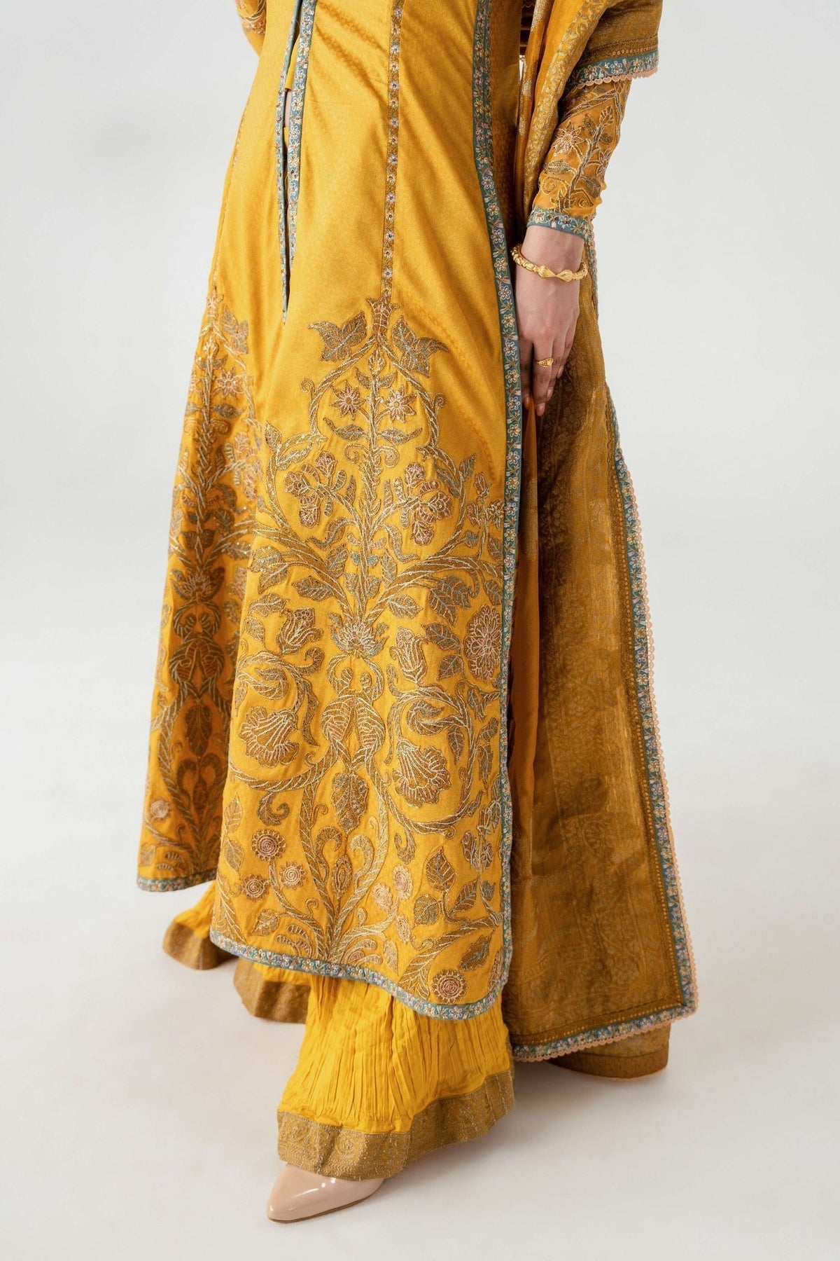 Fahad Hussayn | Jalsa Ghar | Kunj buta - by - Libasekhas UK - Registered Vendor of : Fahad Hussayn - 100% Original Designer Dresss
