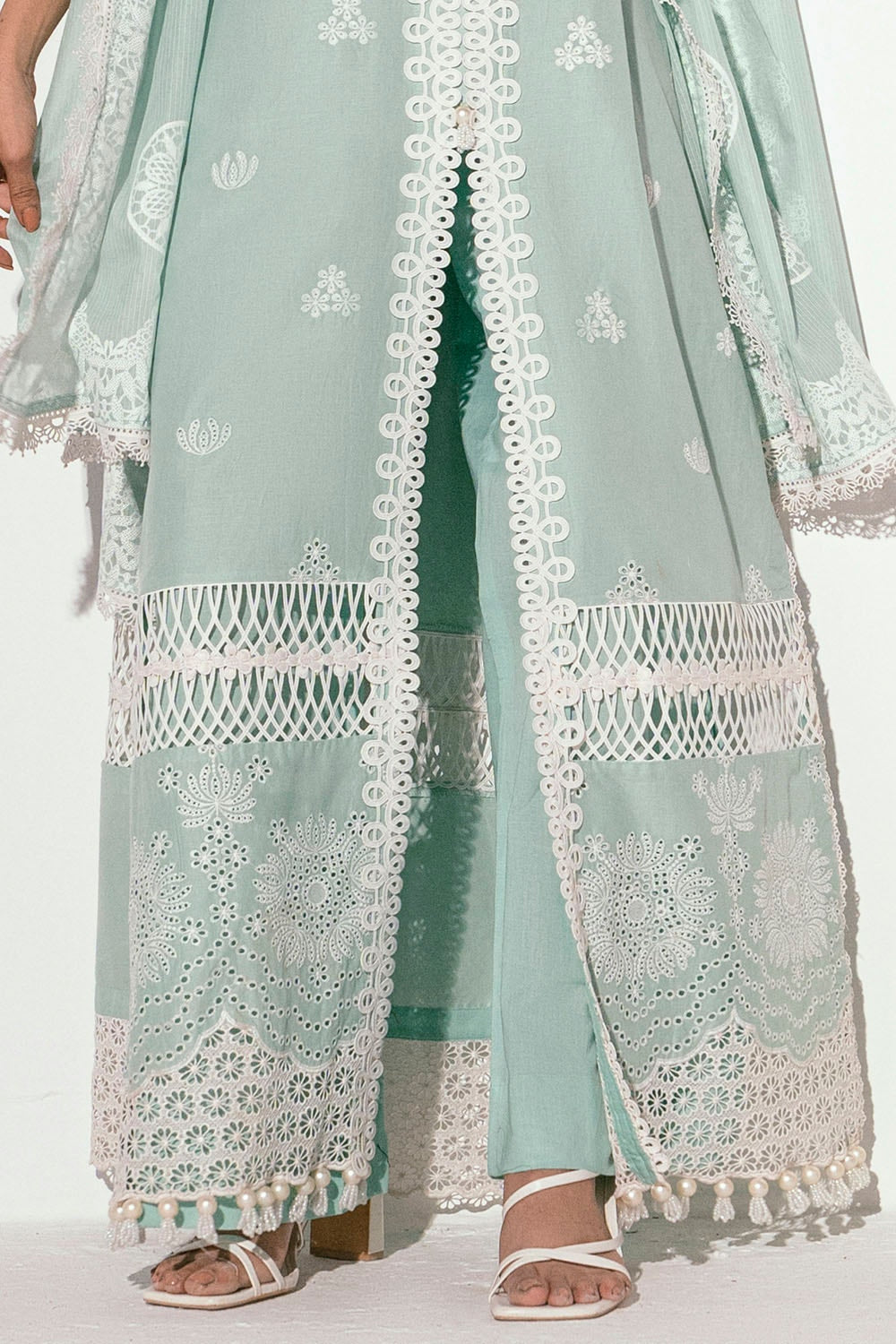Gul Ahmed | Gul Nilofer 25 | DN-52023 - by - Libasekhas UK - Registered Vendor of : Gul Ahmed - 100% Original Designer Dresss
