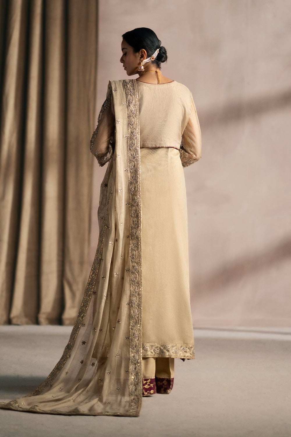 Maryum N Maria | Luna Formals | LIARA - by - Libasekhas UK - Registered Vendor of : Maryum N Maria - 100% Original Designer Dresss