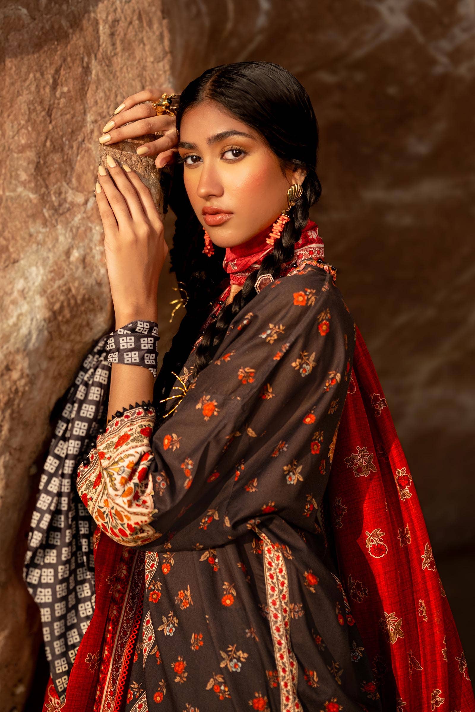 Sana Safinaz | Mahay Spring 24 | H241-017A-2BK - by - Libasekhas UK - Registered Vendor of : Sana Safinaz - 100% Original Designer Dresss