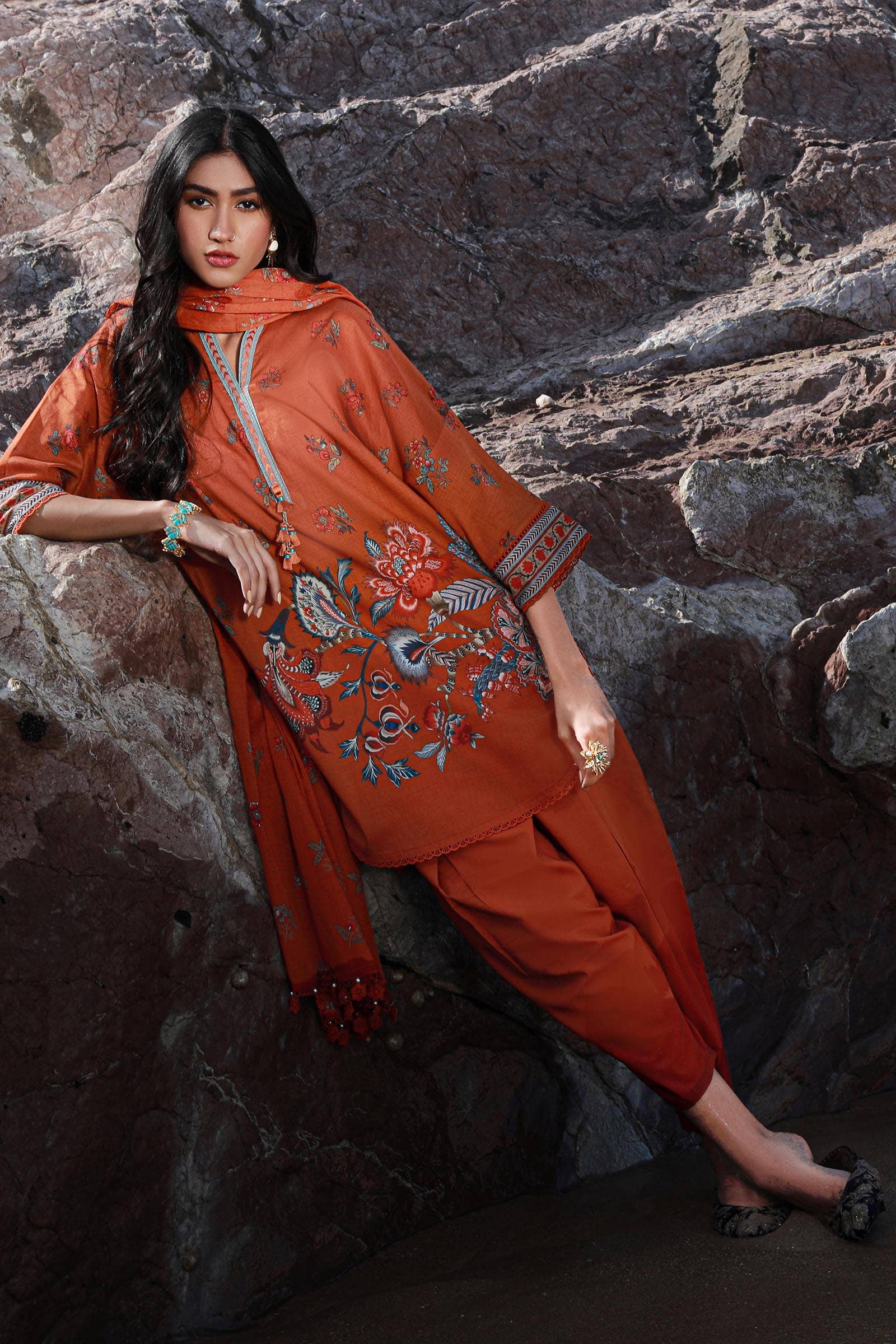 Sana Safinaz | Mahay Spring 24 | H241-020A-3CG - by - Libasekhas UK - Registered Vendor of : Sana Safinaz - 100% Original Designer Dresss
