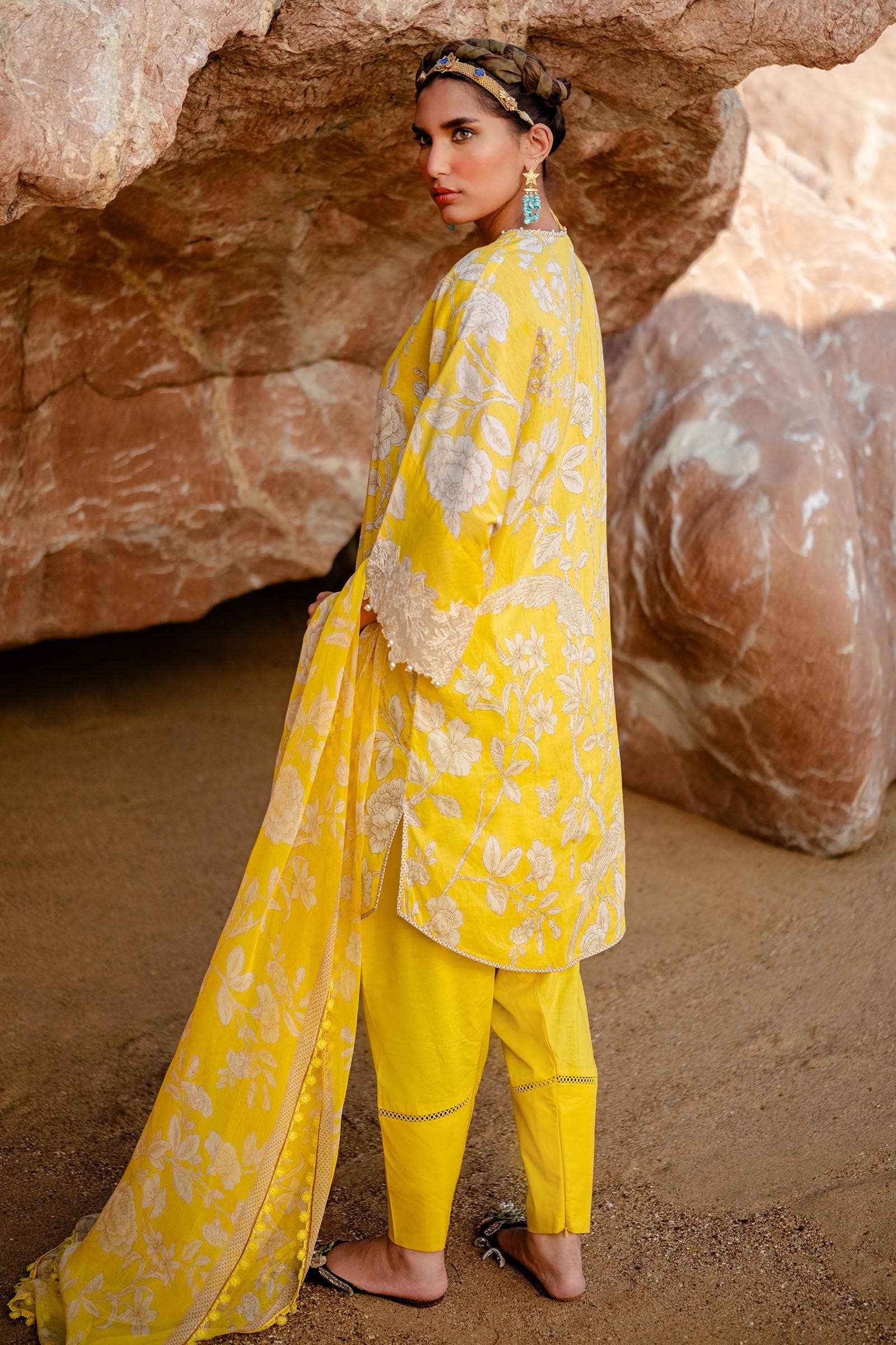 Sana Safinaz | Mahay Spring 24 | H241-001A-3CI - by - Libasekhas UK - Registered Vendor of : Sana Safinaz - 100% Original Designer Dresss