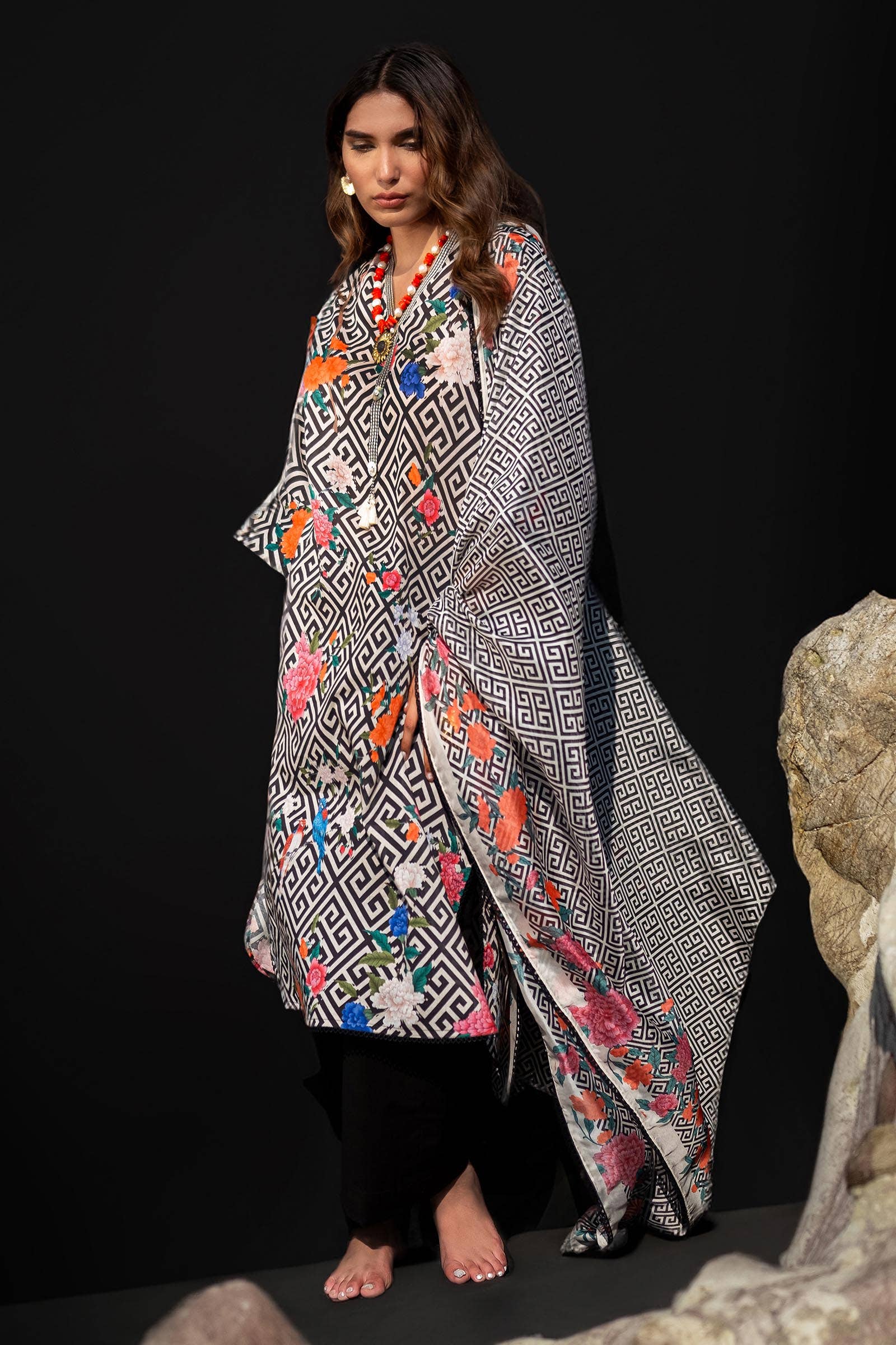 Sana Safinaz | Mahay Spring 24 | H241-013A-2BK - by - Libasekhas UK - Registered Vendor of : Sana Safinaz - 100% Original Designer Dresss