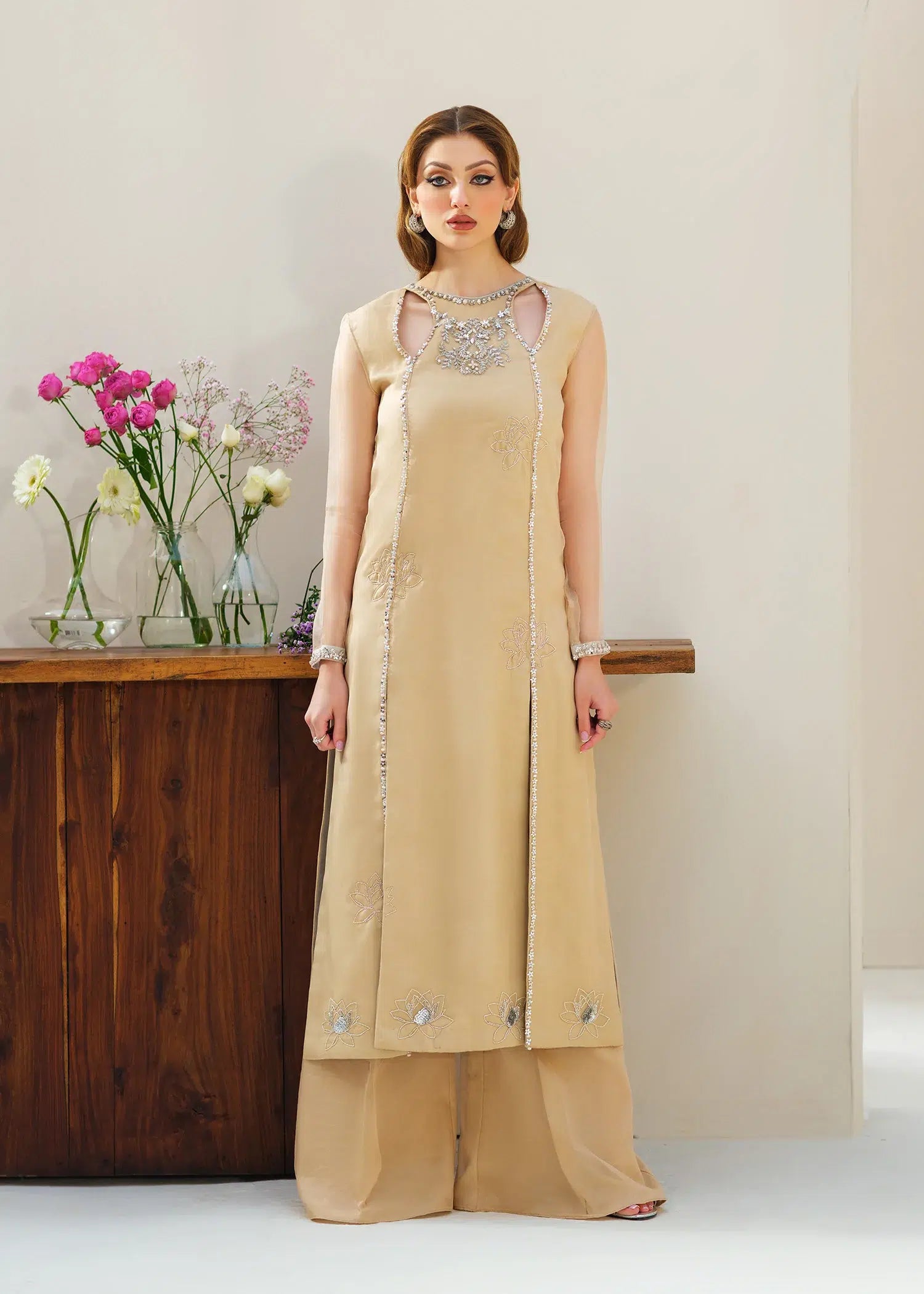 Mahum Asad | Forever and Ever Formals | Glow - by - Libasekhas UK - Registered Vendor of : Mahum Asad - 100% Original Designer Dresss