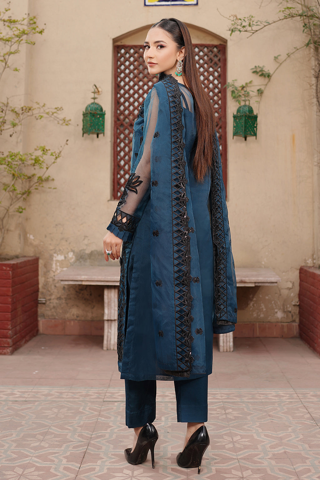 Maryams | Luxury Eid Pret | M-1102 - by - Libasekhas UK - Registered Vendor of : Maryams - 100% Original Designer Dresss