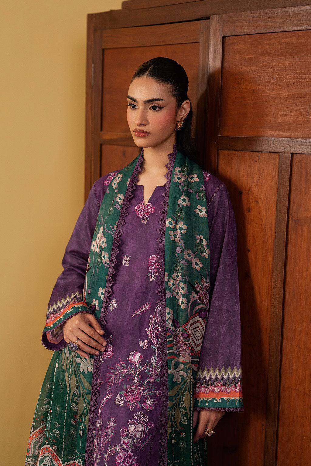 Ramsha | Mashal Luxury Lawn | L-1605 - by Libasekhas UK - Registered Vendor of : Ramsha - 100% Original Designer Dress