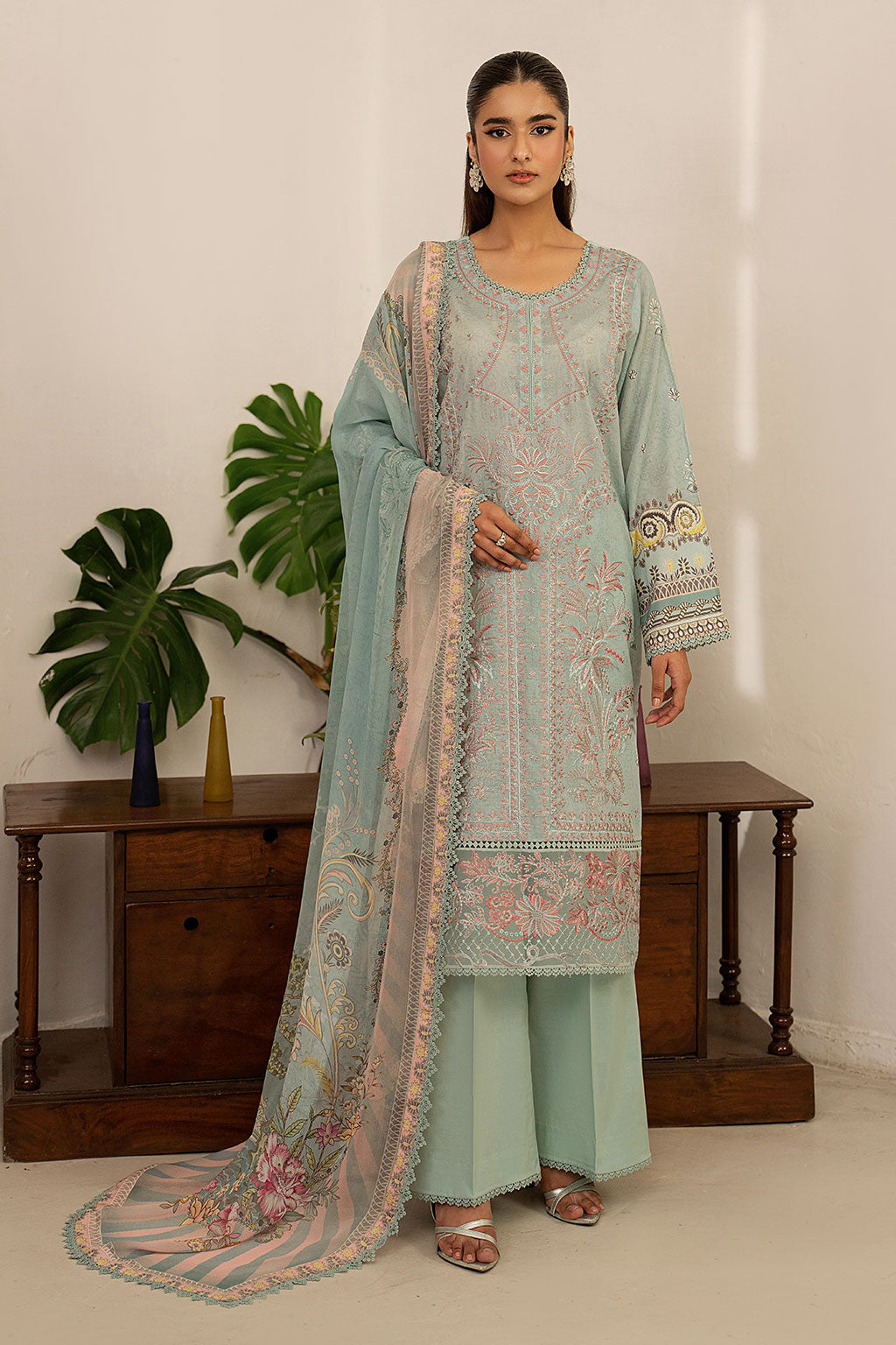 Ramsha | Mashal Luxury Lawn | L-1604 - by Libasekhas UK - Registered Vendor of : Ramsha - 100% Original Designer Dress