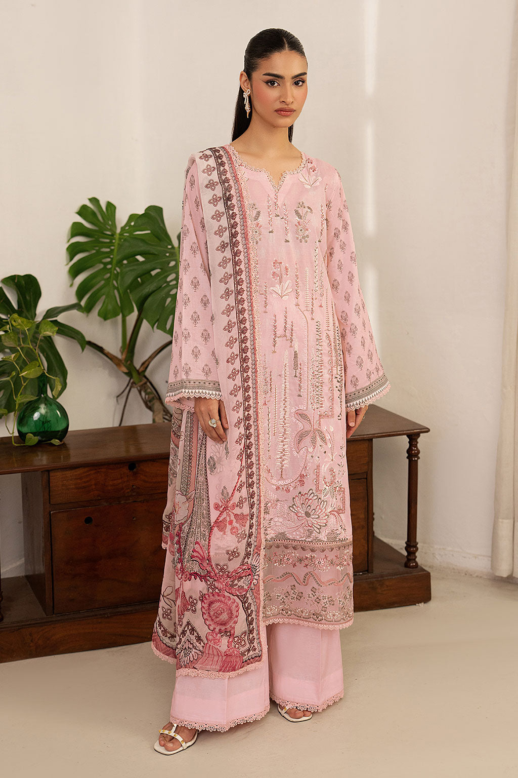 Ramsha | Mashal Luxury Lawn | L-1607 - by Libasekhas UK - Registered Vendor of : Ramsha - 100% Original Designer Dress