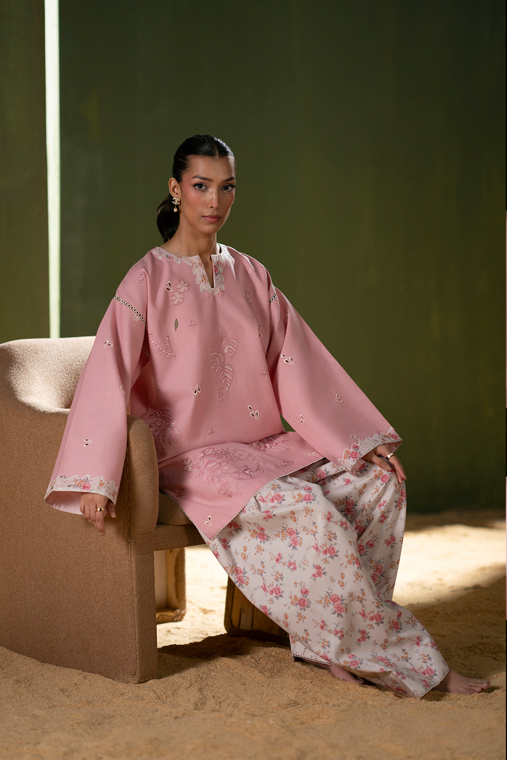 Saira Rizwan | Joolie Co ords | JOOLIE PINK - JBP25-08 - by Libasekhas UK - Registered Vendor of : Saira Rizwan - 100% Original Designer Dress