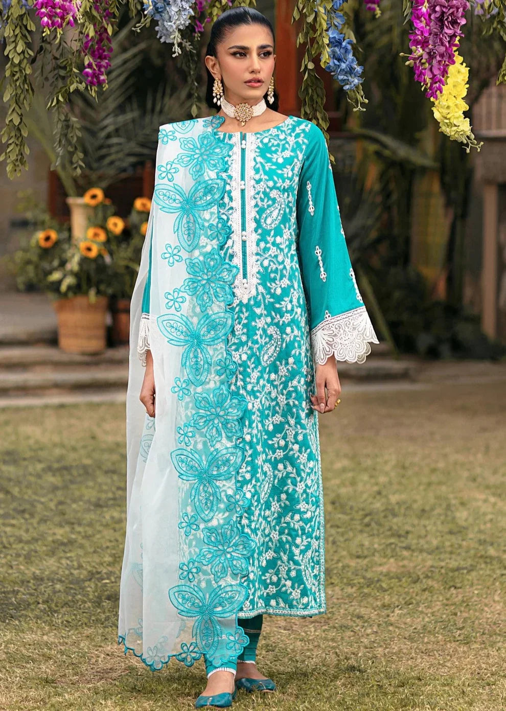Mohagni | Muntazir Luxury Lawn 24 | MGZ-10 - Libasekhas
