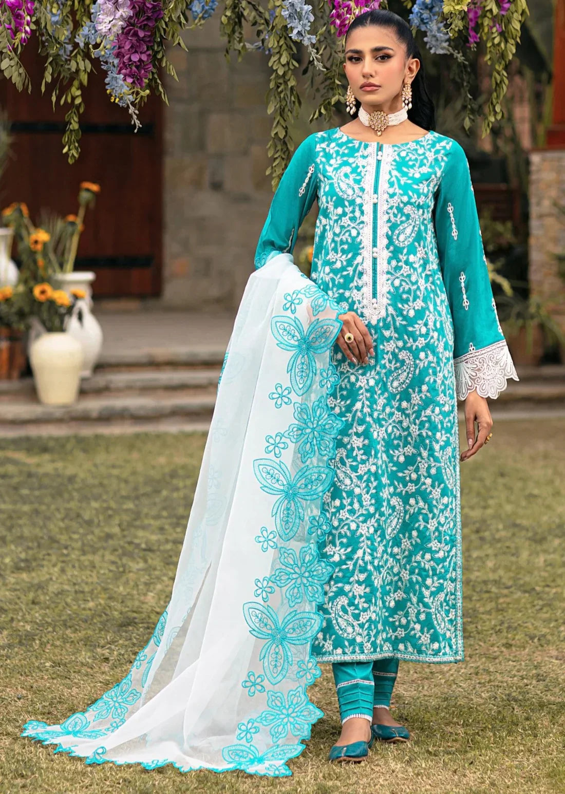 Mohagni | Muntazir Luxury Lawn 24 | MGZ-10 - Libasekhas