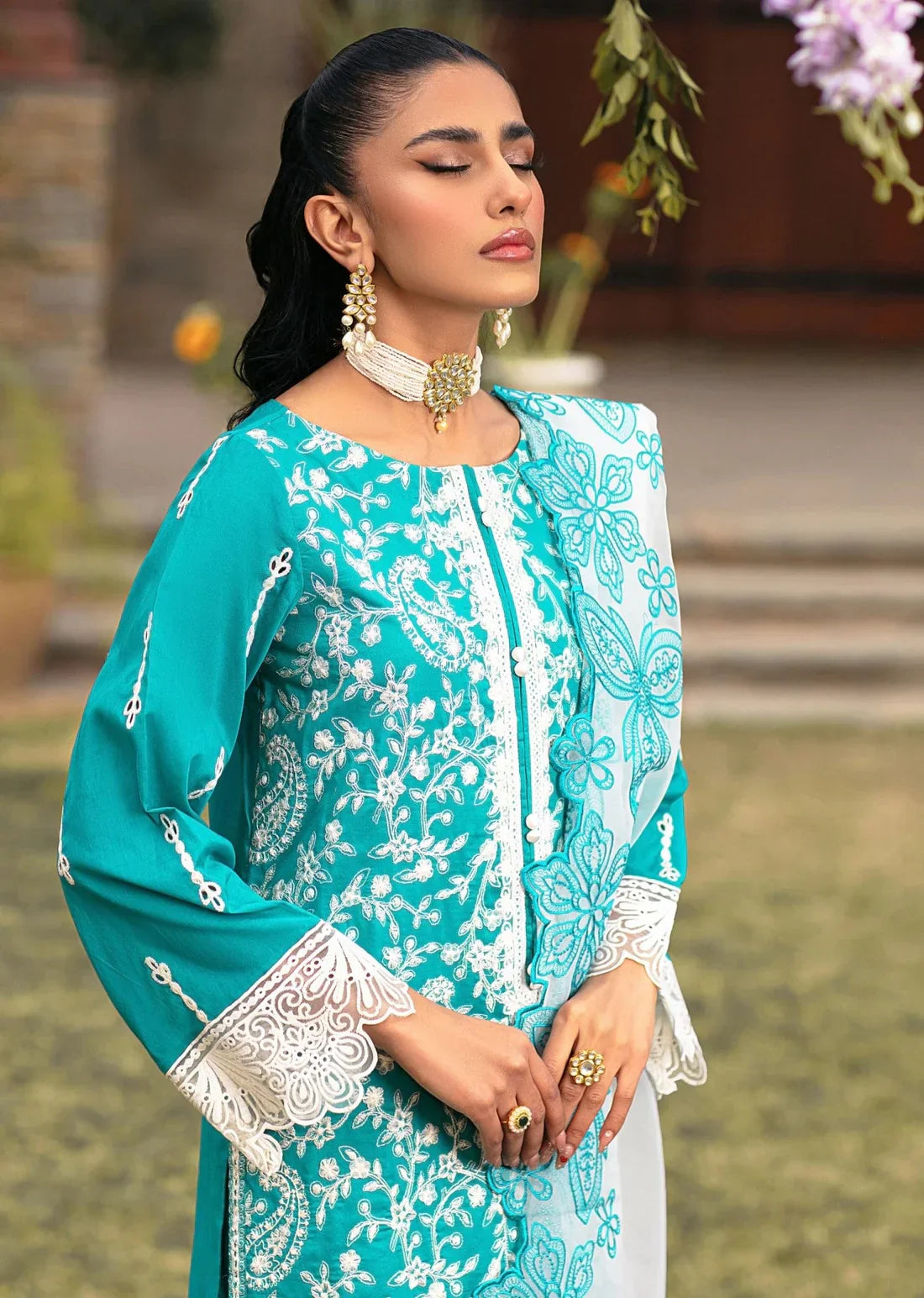 Mohagni | Muntazir Luxury Lawn 24 | MGZ-10 - Libasekhas