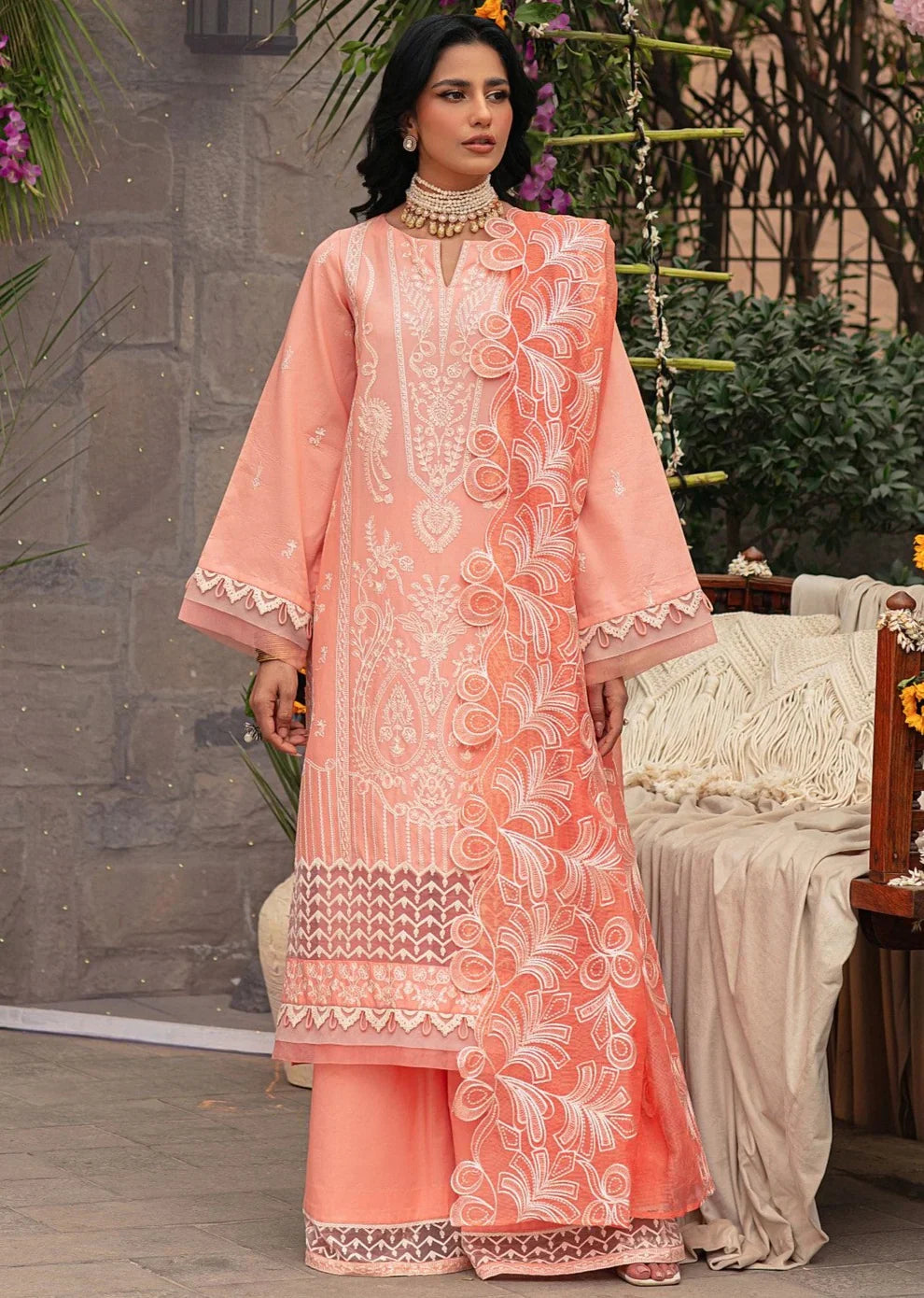 Mohagni | Muntazir Luxury Lawn 24 | CM-01 - Libasekhas
