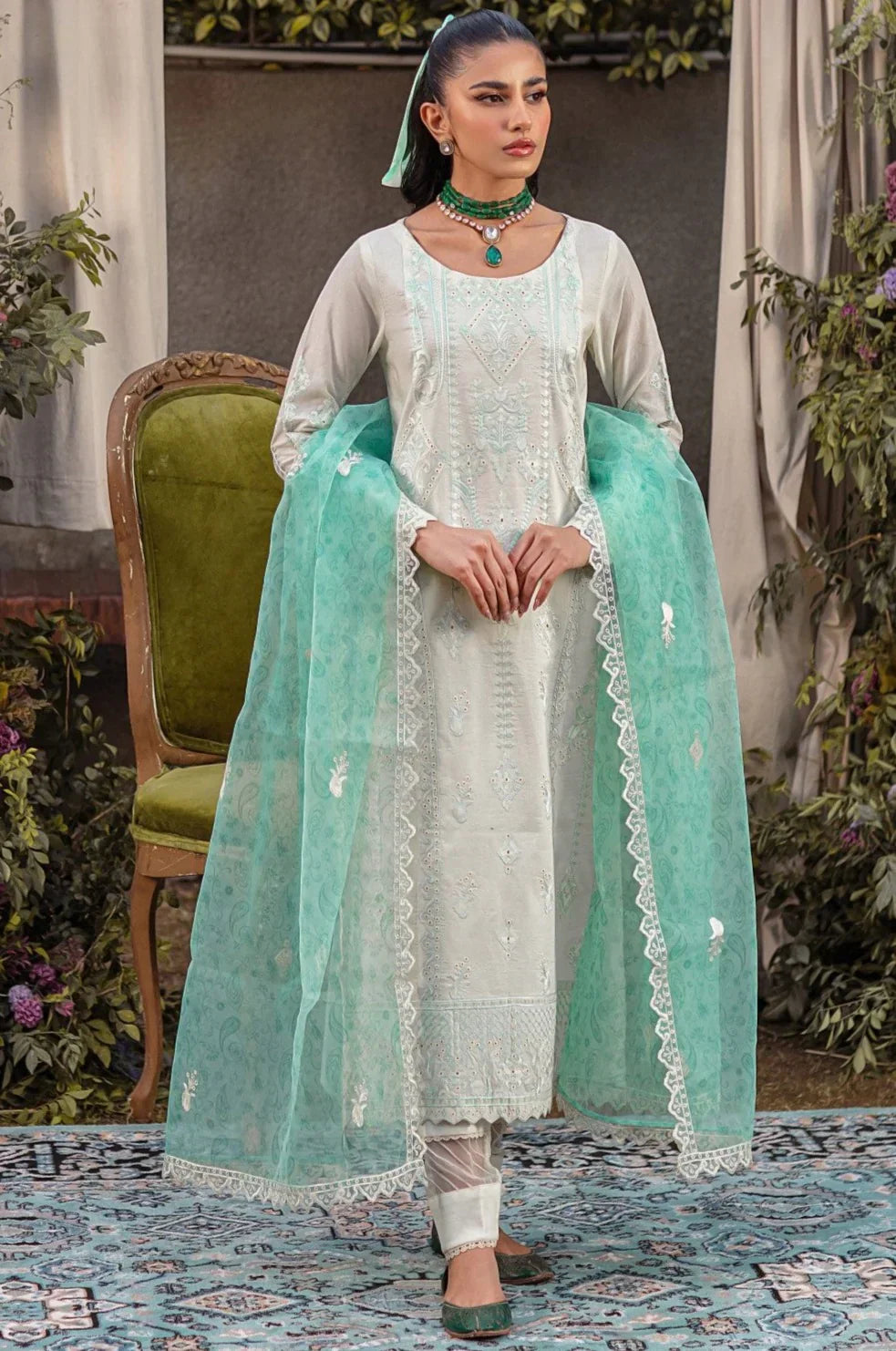 Mohagni | Muntazir Luxury Lawn 24 | CM-03 - Libasekhas