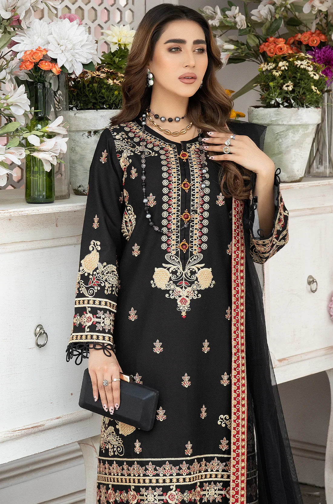 Mohagni | Muntazir Luxury Lawn 24 | AM-05 - Libasekhas