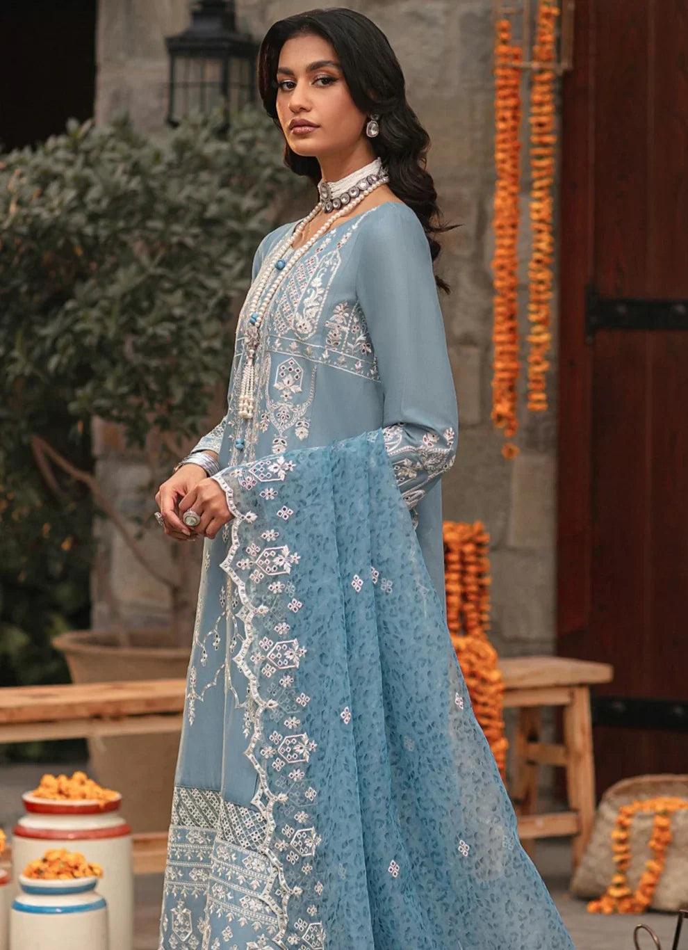 Mohagni | Muntazir Luxury Lawn 24 | CM-07 - Libasekhas