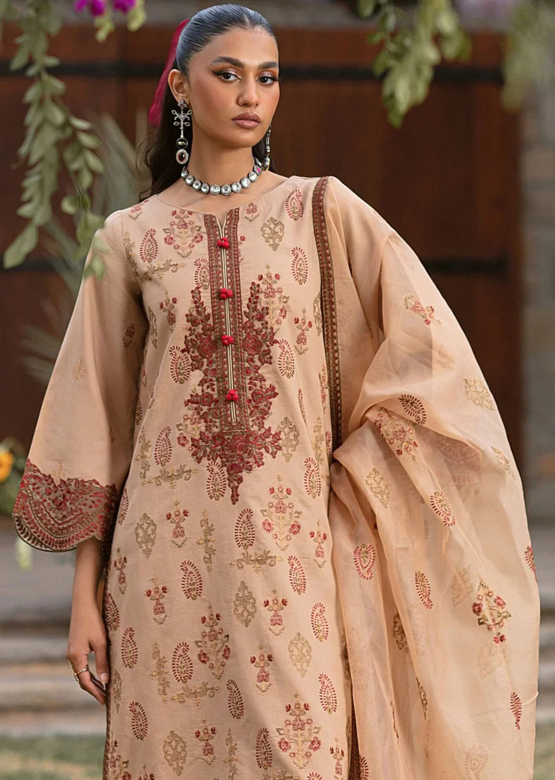 Mohagni | Muntazir Luxury Lawn 24 | CM-11 - Libasekhas