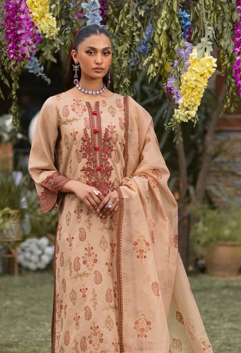 Mohagni | Muntazir Luxury Lawn 24 | CM-11 - Libasekhas