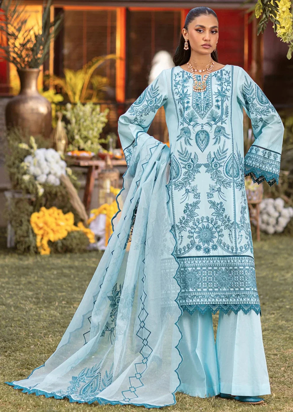 Mohagni | Muntazir Luxury Lawn 24 | CM-10 - Libasekhas