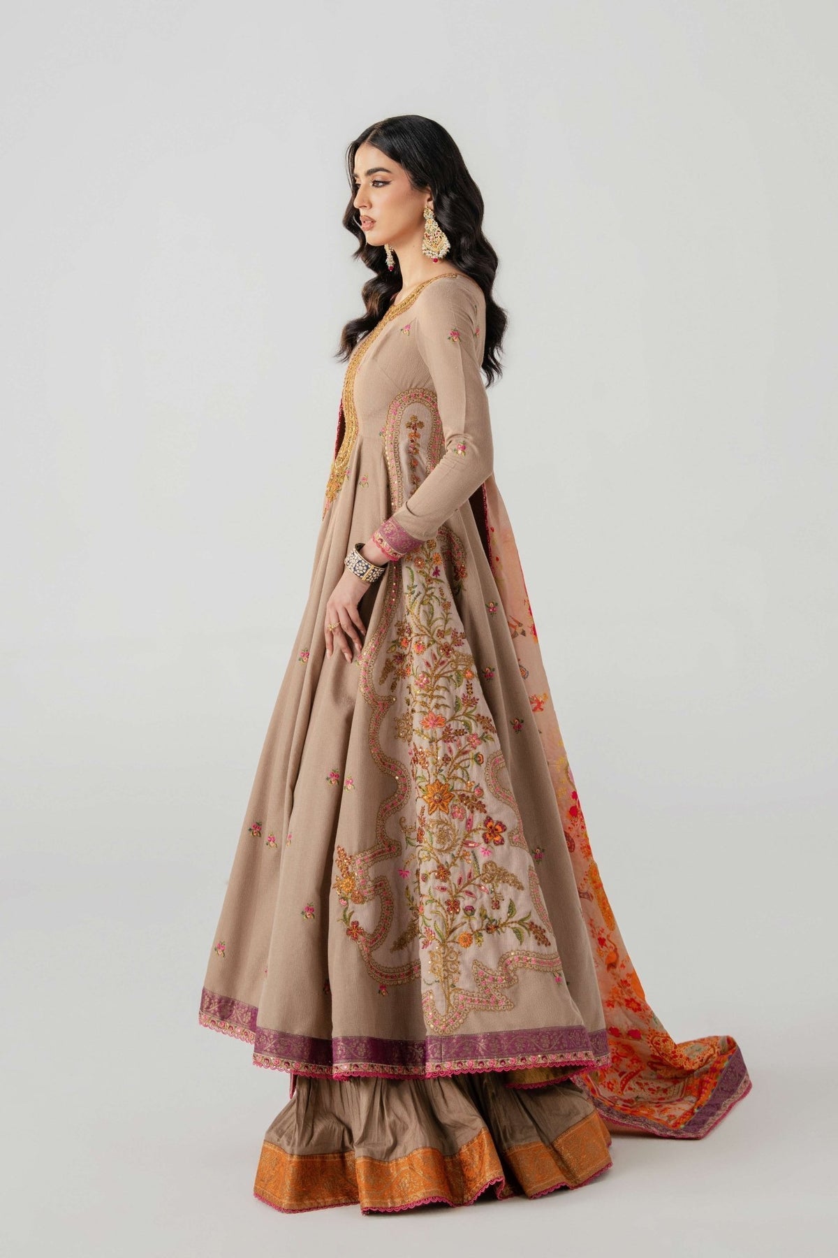 Fahad Hussayn | Jalsa Ghar | Naghz beg - by - Libasekhas UK - Registered Vendor of : Fahad Hussayn - 100% Original Designer Dresss