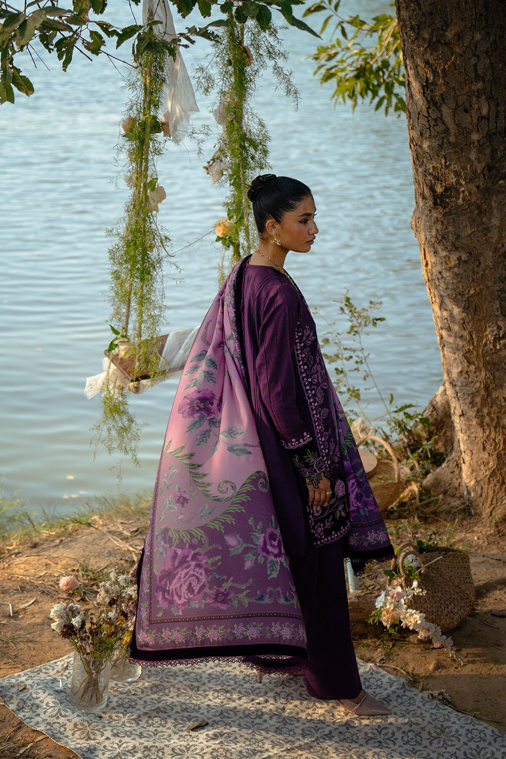 Saira Rizwan | Winter 2024 | RUNI-SRW24-02 - by - Libasekhas UK - Registered Vendor of : Saira Rizwan - 100% Original Designer Dresss