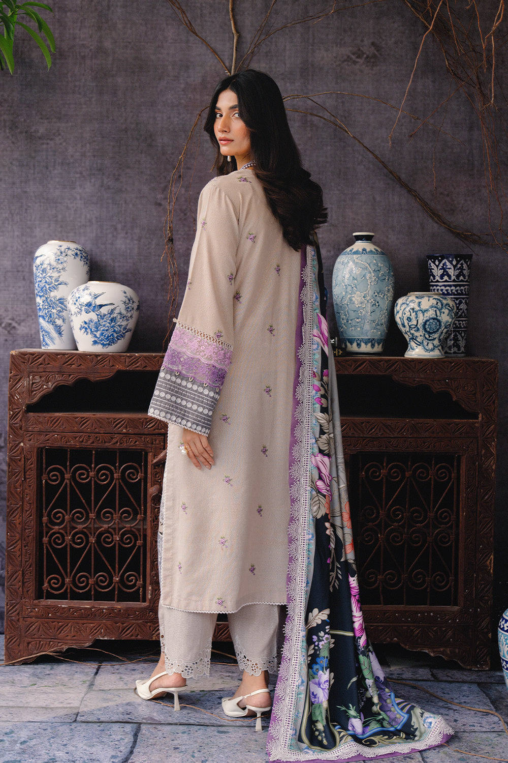 Saira Rizwan | Winter 2024 | REVE-SRW24-06 - by - Libasekhas UK - Registered Vendor of : Saira Rizwan - 100% Original Designer Dresss