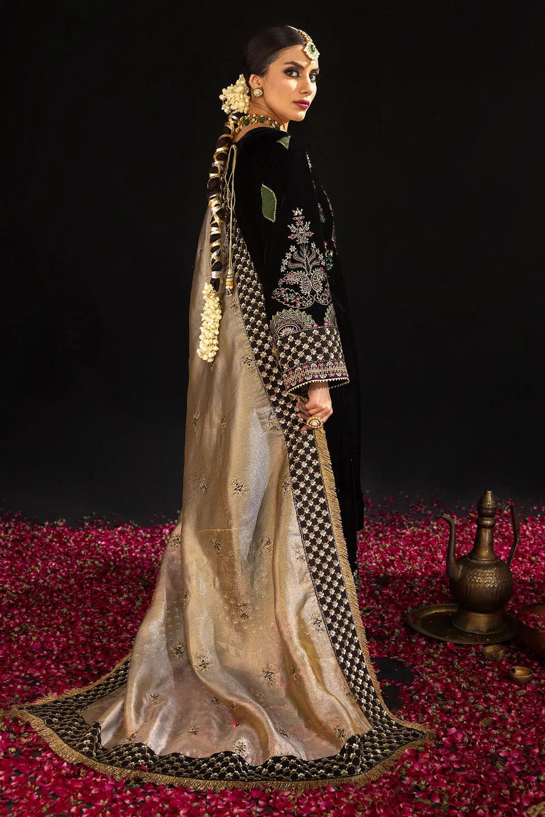 Nureh | Maya Velvet 23 | Morbagh - by - Libasekhas UK - Registered Vendor of : Nureh - 100% Original Designer Dresss