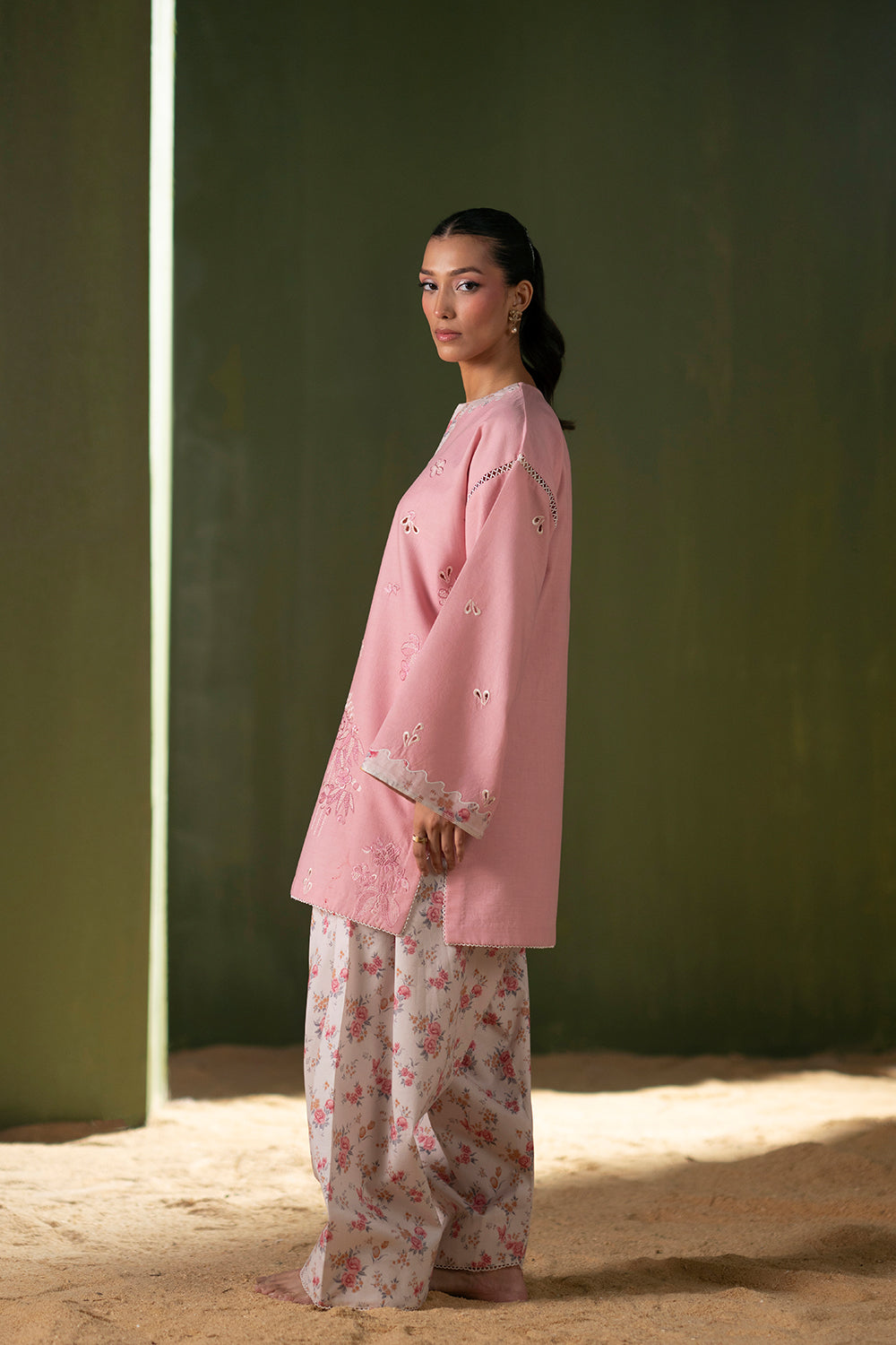 Saira Rizwan | Joolie Co ords | JOOLIE PINK - JBP25-08 - by Libasekhas UK - Registered Vendor of : Saira Rizwan - 100% Original Designer Dress