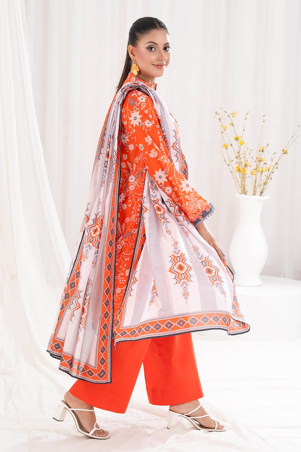 Gul Ahmed | Summer Special 25 |  CLP-52207 - by - Libasekhas UK - Registered Vendor of : Gul Ahmed - 100% Original Designer Dresss