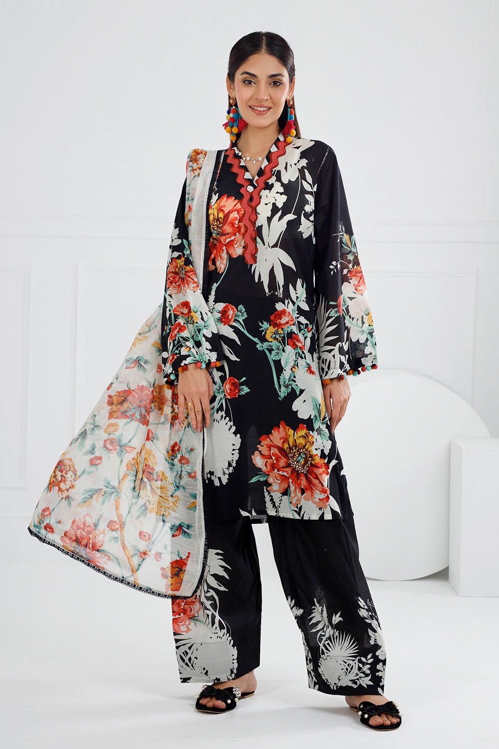 Gul Ahmed | Festive Capsule 25 | - by - Libasekhas UK - Registered Vendor of : Gul Ahmed - 100% Original Designer Dresss