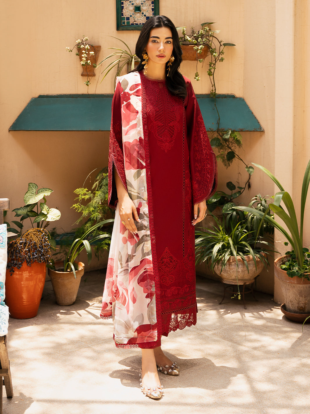 Izel | Dastak Luxury Lawn | REET - by - Libasekhas UK - Registered Vendor of : Izel - 100% Original Designer Dresss