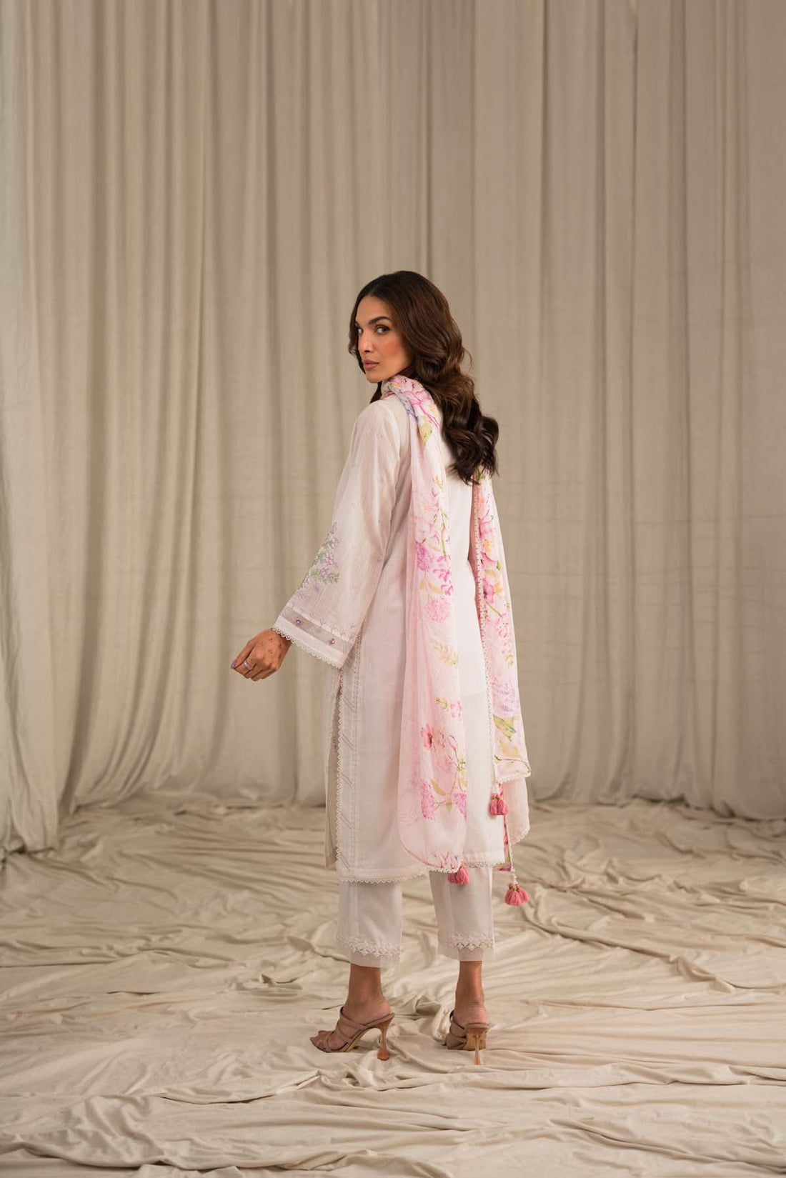 Sahar | Mirage Spring Luxury 24 | Slub Lawn 3 Piece (Embroidered) - by - Libasekhas UK - Registered Vendor of : Sahar - 100% Original Designer Dresss