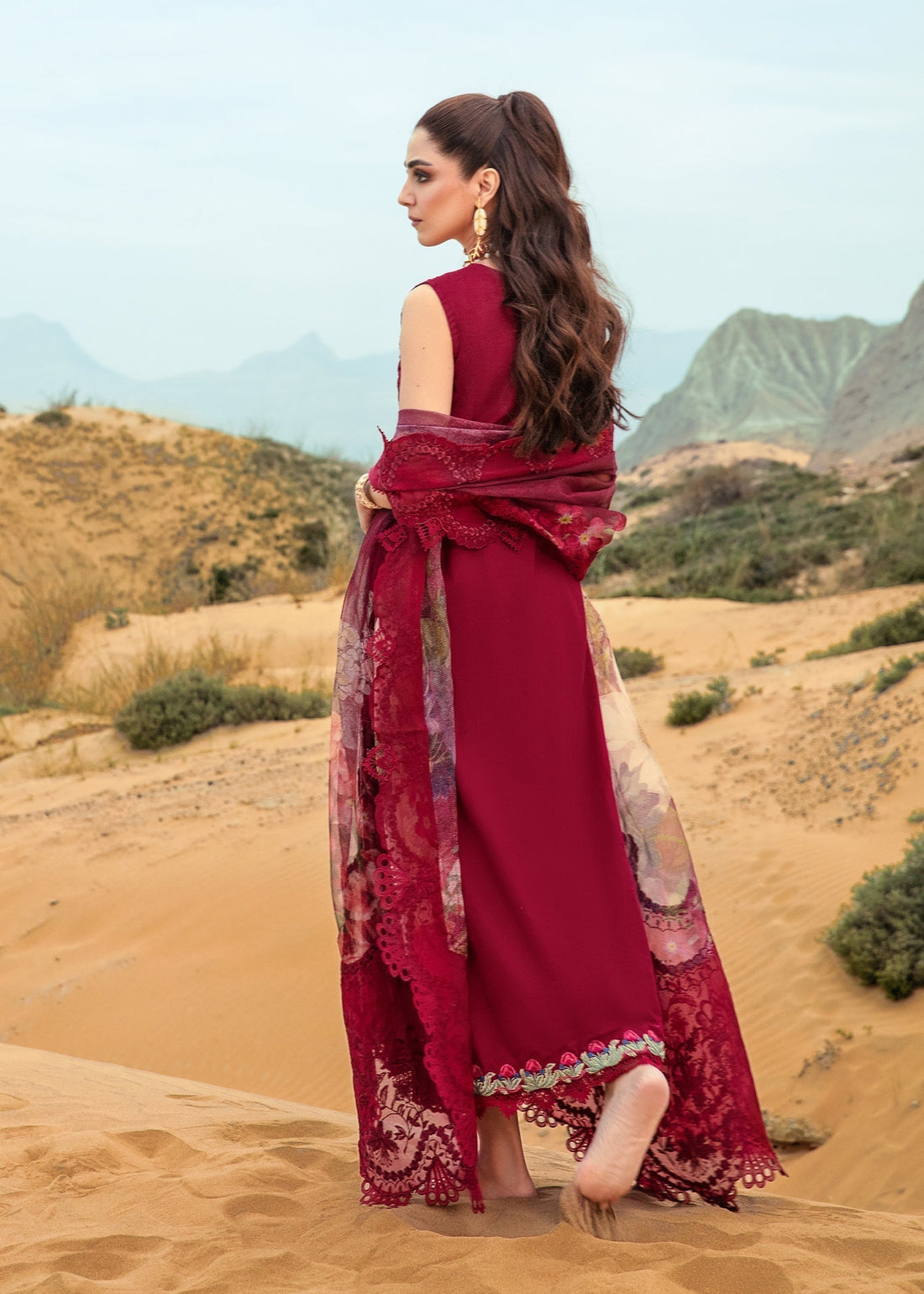 Crimson | Lawn 24 | Lillie de Jong - Cherry - Luxury -  Libasekhas