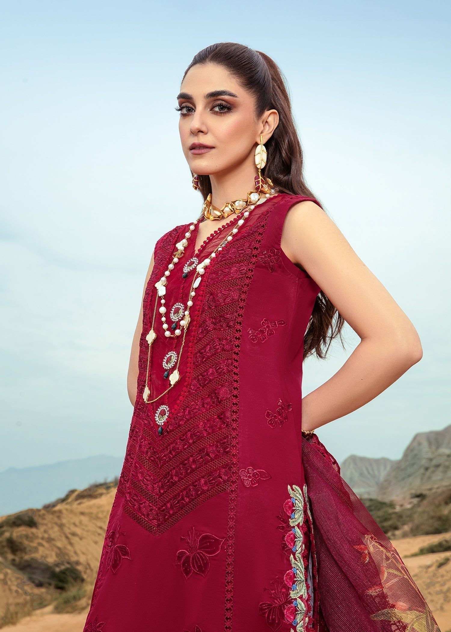 Crimson | Lawn 24 | Lillie de Jong - Cherry - Luxury -  Libasekhas