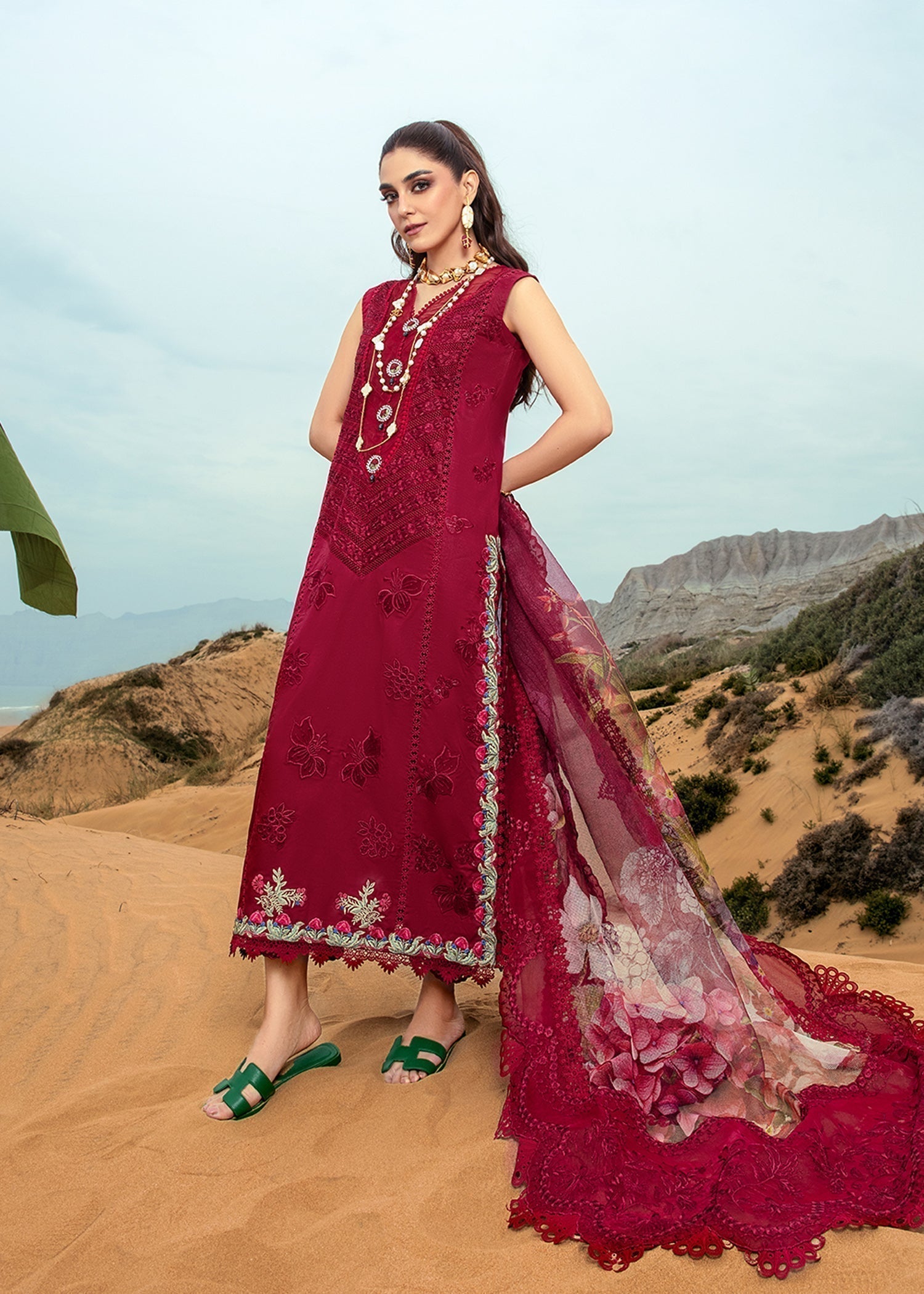 Crimson | Lawn 24 | Lillie de Jong - Cherry - Luxury -  Libasekhas