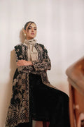 Saira Rizwan | Winter 23 | SALINA SR-05 - by - Libasekhas UK - Registered Vendor of : Saira Rizwan - 100% Original Designer Dresss