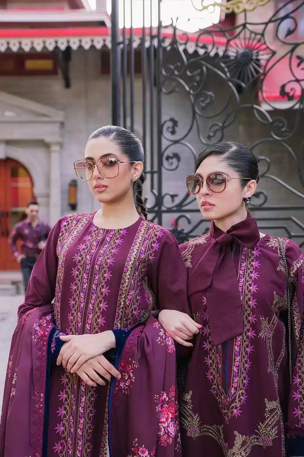 Saira Rizwan | Winter 23 | ZAYNEM SR-02 - by - Libasekhas UK - Registered Vendor of : Saira Rizwan - 100% Original Designer Dresss