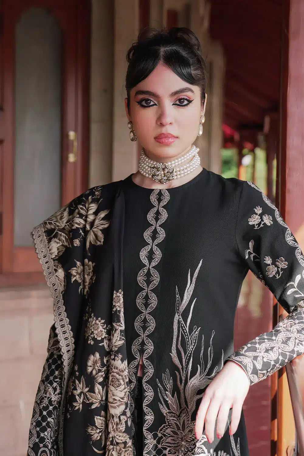 Saira Rizwan | Winter 23 | SALINA SR-05 - by - Libasekhas UK - Registered Vendor of : Saira Rizwan - 100% Original Designer Dresss