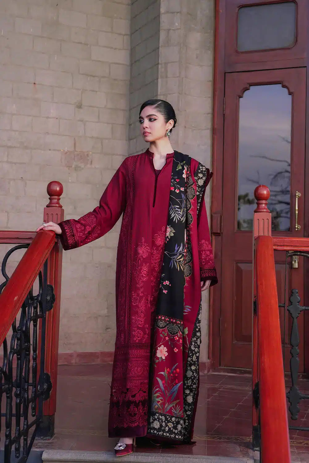 Saira Rizwan | Winter 23 | SOHA SR-08 - by - Libasekhas UK - Registered Vendor of : Saira Rizwan - 100% Original Designer Dresss
