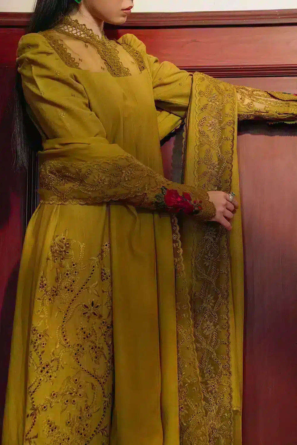 Saira Rizwan | Winter 23 | INAYA SR-03 - by - Libasekhas UK - Registered Vendor of : Saira Rizwan - 100% Original Designer Dresss