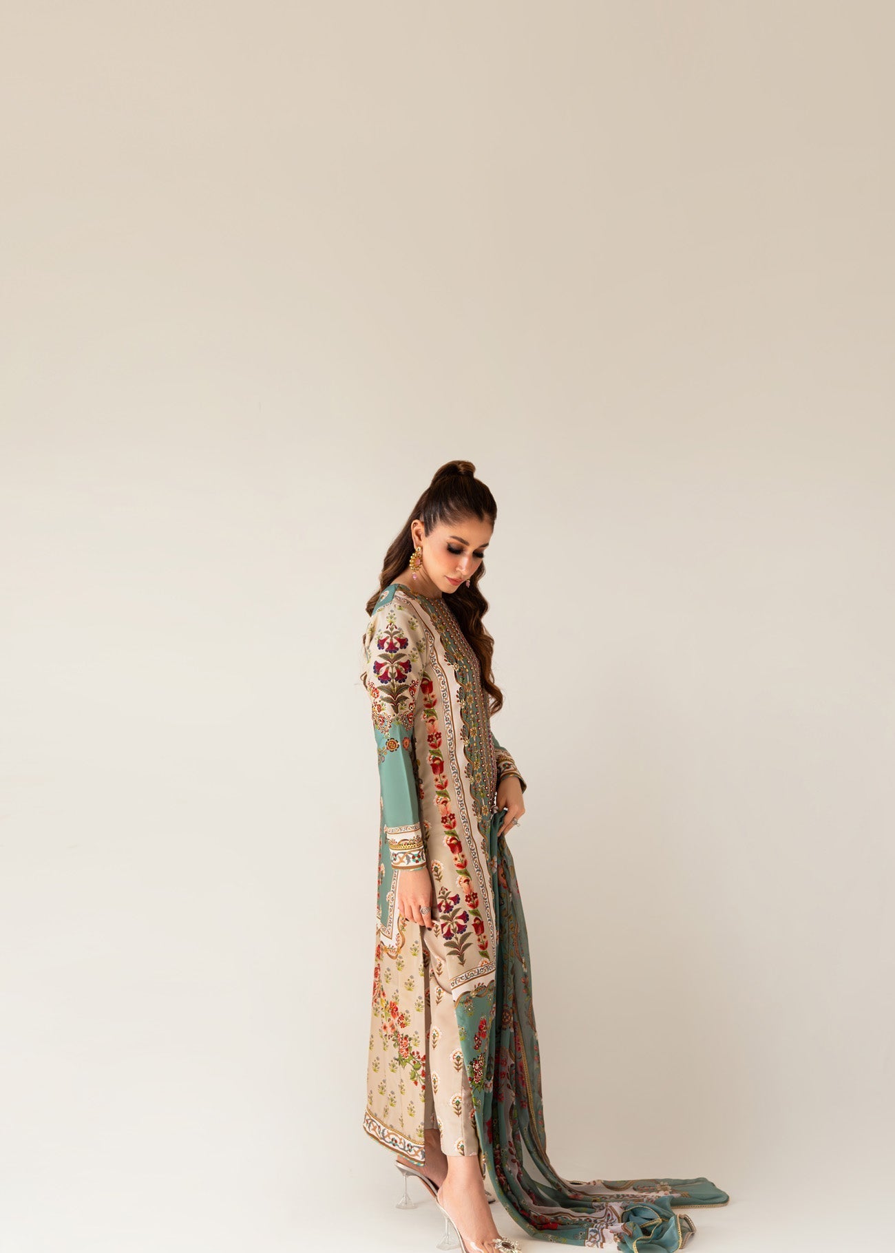Sammy K | Bahar Formals | WAADI - by - Libasekhas UK - Registered Vendor of : Sammy K - 100% Original Designer Dresss