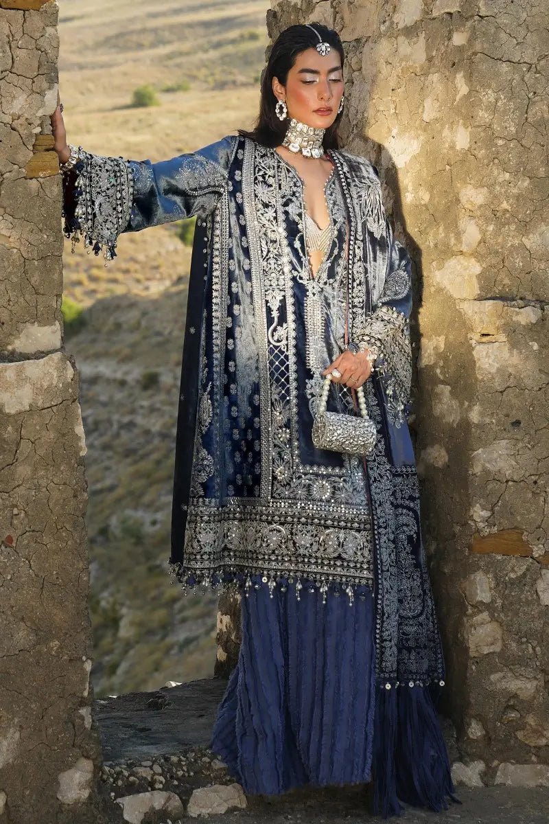 Sana Safinaz | Winter Luxury 23 | V231-005-CP - Libasekhas
