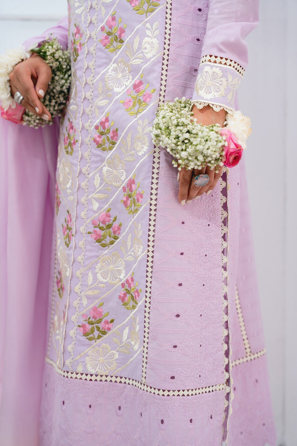 Vintage | Eid Edit 24 | Anamika - by - Libasekhas UK - Registered Vendor of : Vintage - 100% Original Designer Dresss