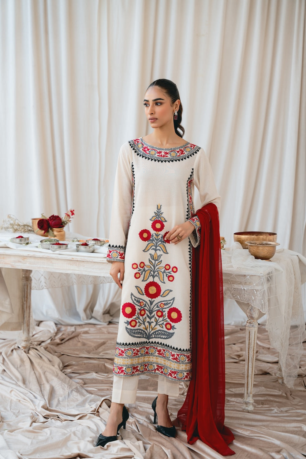 Vintage | Eid Edit 24 | Sohaina - by - Libasekhas UK - Registered Vendor of : Vintage - 100% Original Designer Dresss
