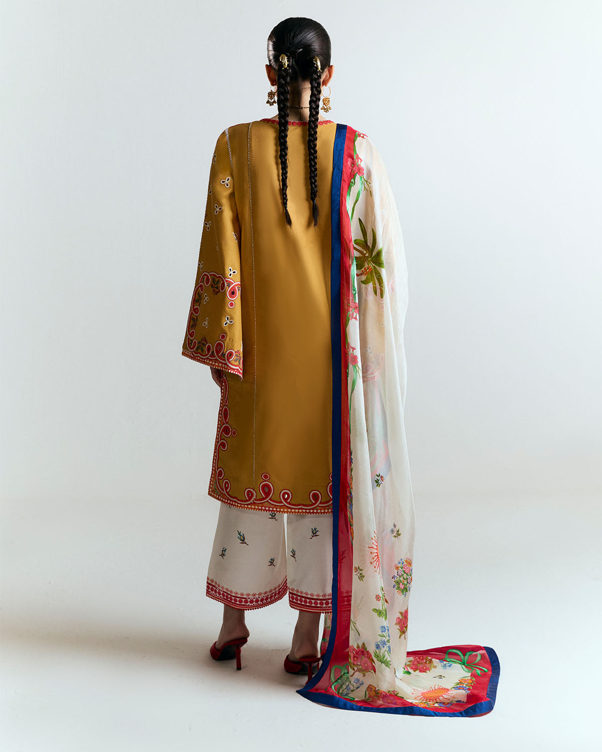 Jugnu | SS 25 |  Tanim - by - Libasekhas UK - Registered Vendor of : Hoorain Designer Wear - 100% Original Designer Dresss