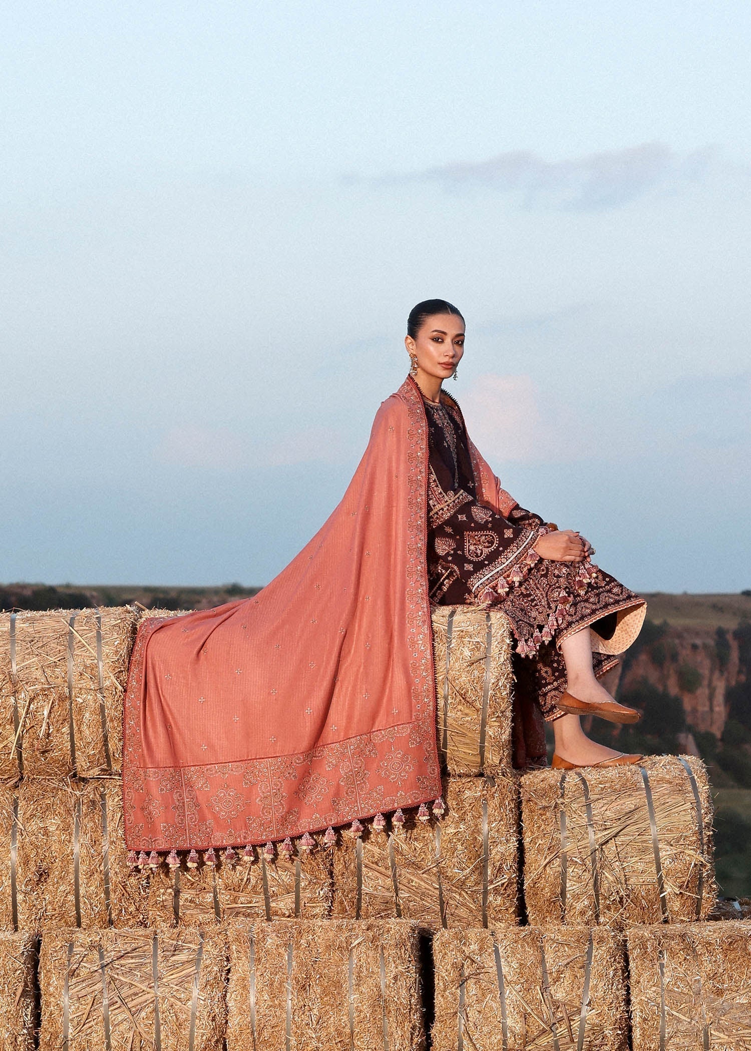 Hussain Rehar | Khaddar 25 | Nazneen - by Libasekhas UK - Registered Vendor of : Hussain Rehar - 100% Original Designer Dress