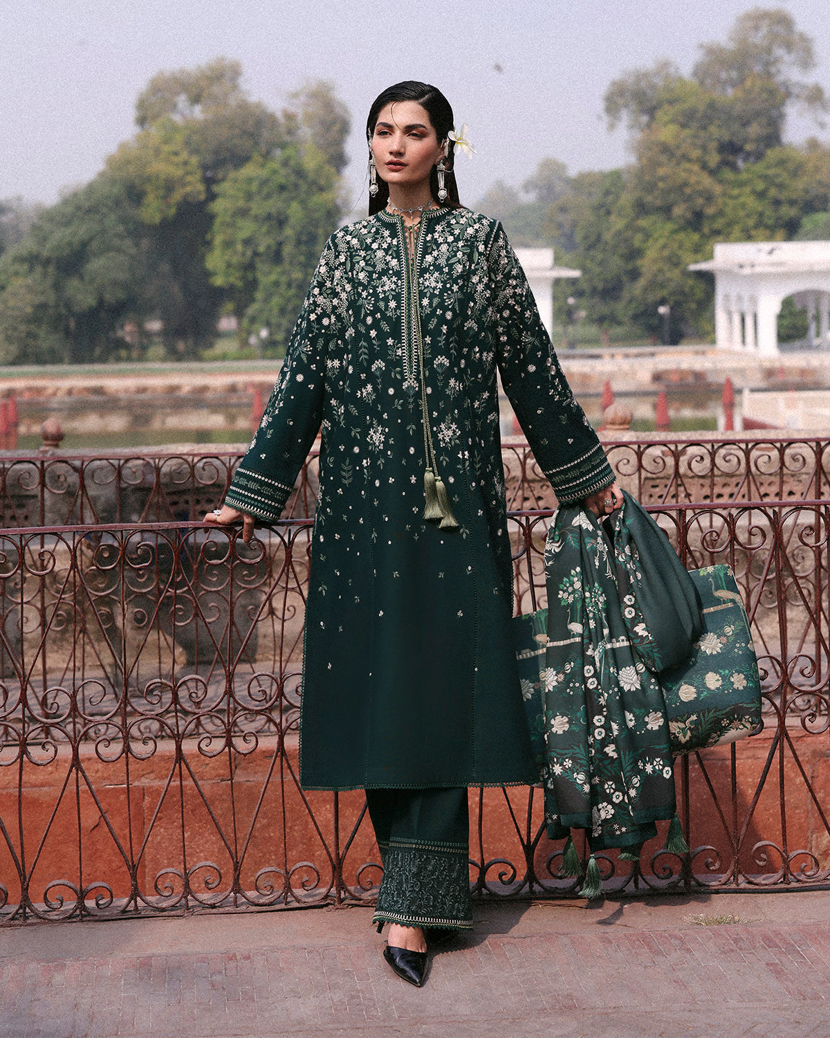 Jugnu | Khaddar 25 | Bita - by Libasekhas UK - Registered Vendor of : Jugnu - 100% Original Designer Dress
